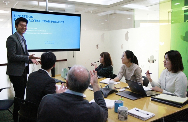 20일 역삼동 서울 푸르덴셜센터 본사에서 열린 ‘데이터 애널리틱스(Data analytics) 세미나’에서 각국의 푸르덴셜생명 데이터애널리틱스 관계자들이 강의를 듣고 있다.