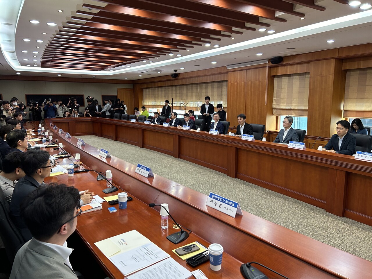 이복현 금융감독원장이 18일 서울 여의도 금융투자협회에서 개최된 주주행동주의 간담회에서 발언하고 있다. (사진=박이삭 기자)