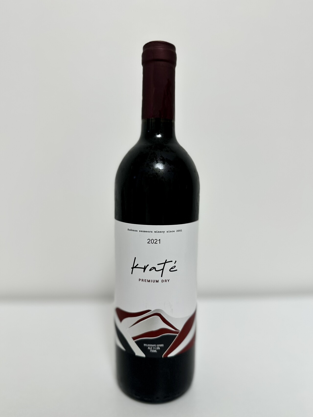 경북 김천의 수도산와이너리에서 생산하는 ‘크라테 드라이’.